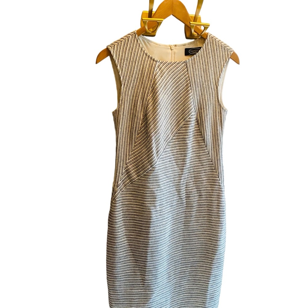 Magaschoni New York Shift Dress White Black Stripe